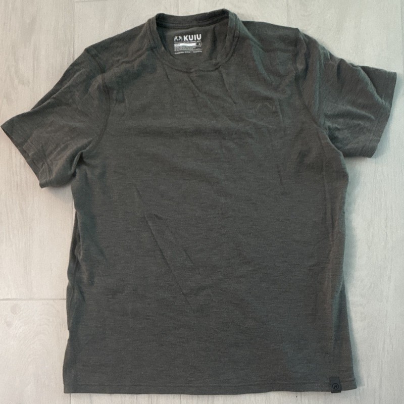 KUIU Ultra Merino 120 LT Merino Wool Blend Gray Short Sleeve Crew Neck Tee M