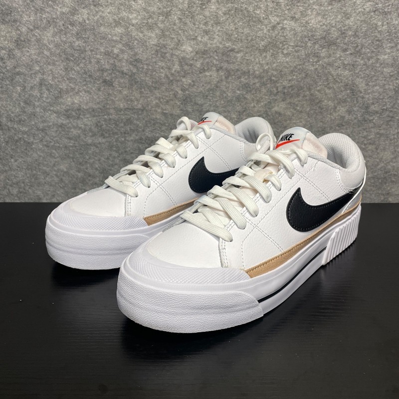 Nike Sneakers Womens 7 White Black Platform Court Legacy Lift Casual Sneakers gallery