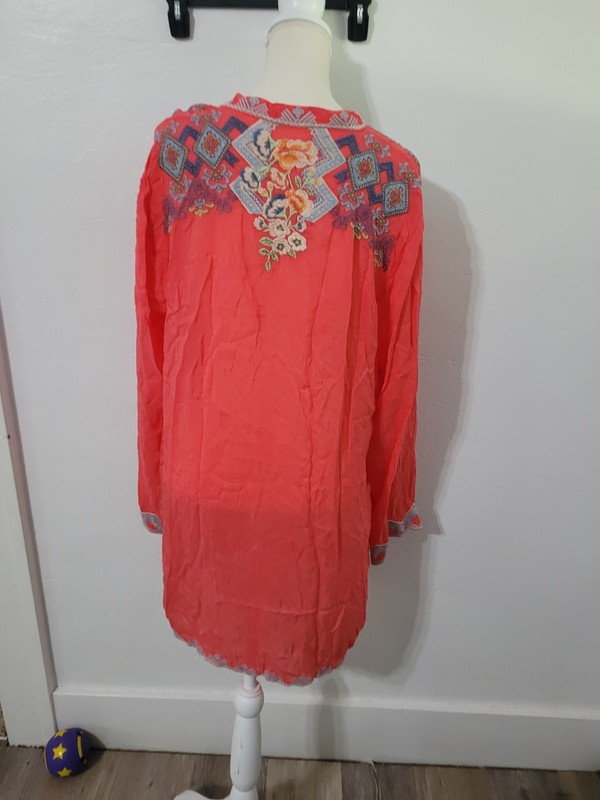 Johnny Was Samantha V-Neck Tunic Blouse, Lightweight, Loose Fit, Size XL gallery
