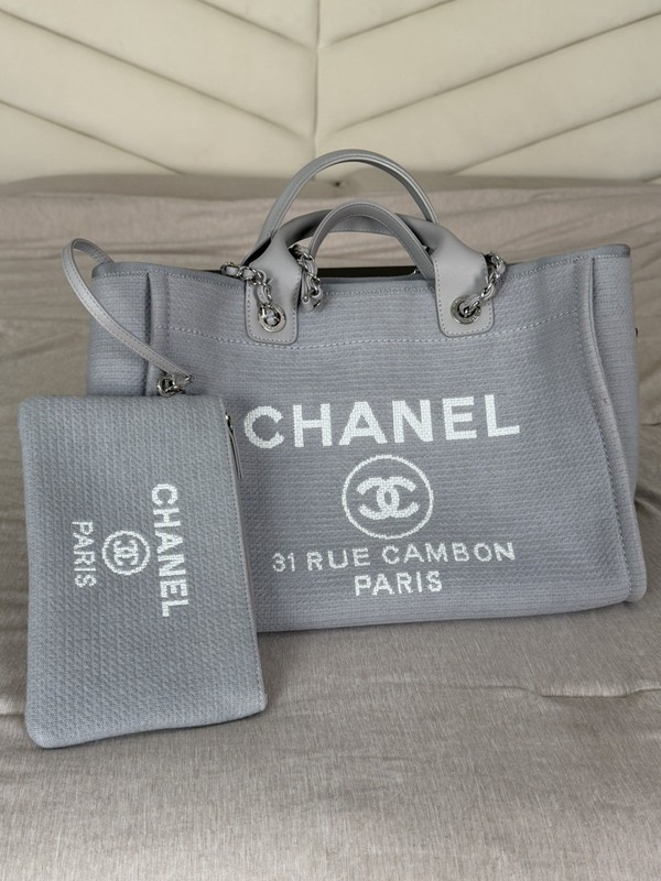 22B CHANEL Deauville Large Light Gray Tote Bag with Wallet (Preowned Excellent)
