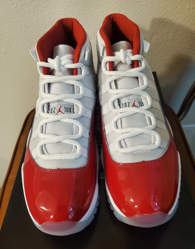 Air Jordan 11 Retro Cherry White/Varsity Red/Black CT8012-116 2022 size 9