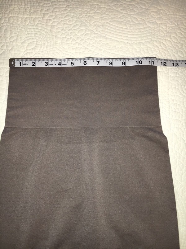 NWOT YUMMIE Firm Shapewear Half Slip Skirt - Mink -size M/L - w/ Non-slide edge. gallery