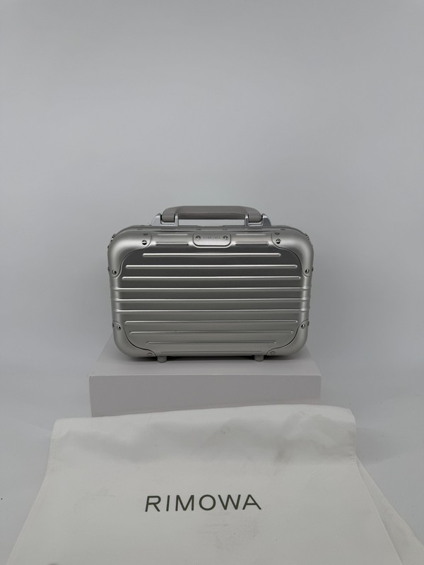Authentic RIMOWA Original Aluminum Cross-Body Bag 19 Silver Brand New $2,325 gallery