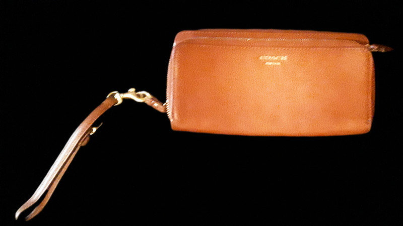 Coach New York Lg Zip Clutch Organizer Wallet. preowned. very good condition!