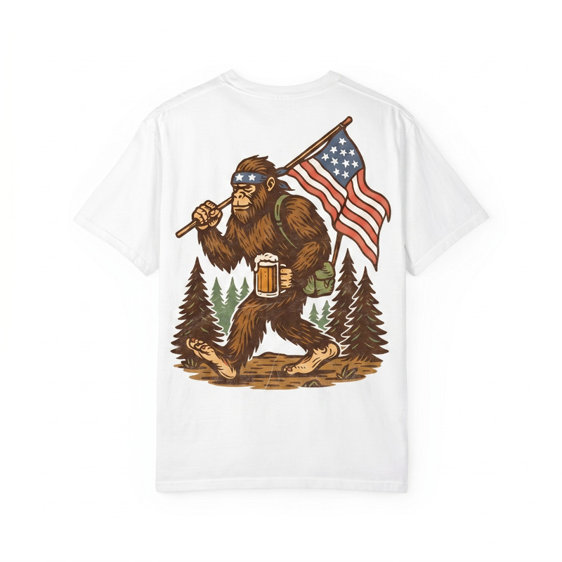 Bigfoot Patriotic Sasquatch American Flag Beer Vintage 2-sided Unisex T-Shirt