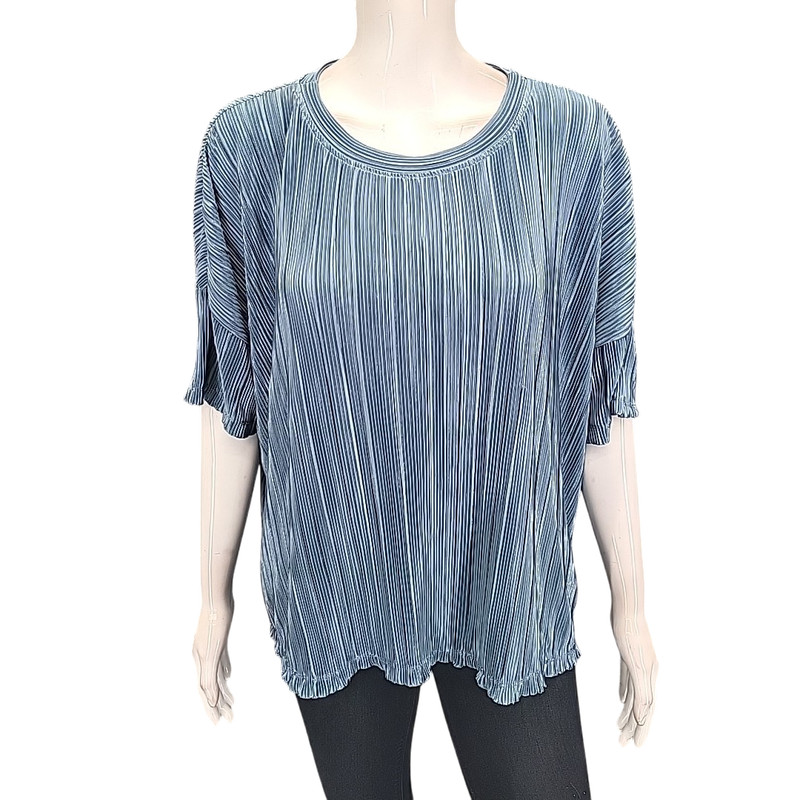 Womens Plisse Top XX-Large Size Blue Short Sleeves Round Neck Pleated Texture
