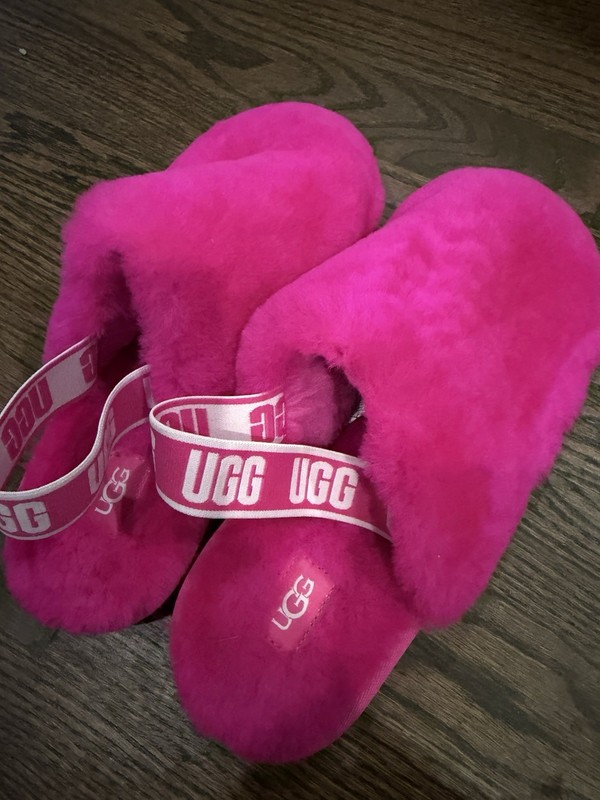UGG GIRL’S FLUFF YEAH SLIDE – ROCK ROSE – SIZE 3– PLUSH SLIP On