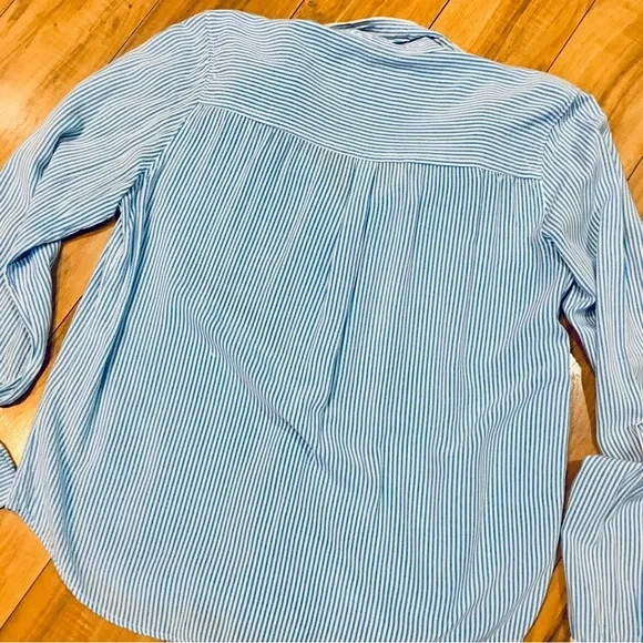 Abercrombie Fitch striped blouse button up top shirt blue white pinstriped gallery