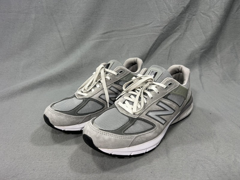 New Balance 990v5 Shoes Mens Size 10D Gray Dad USA Running Cushioned Sneaker