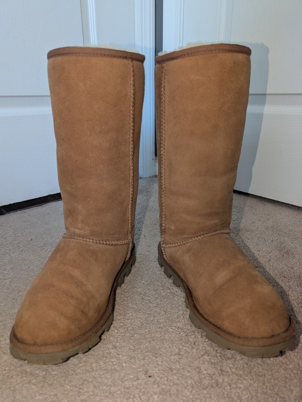 UGG Classic Tall 5845 Chestnut Suede Sheepskin Boots Women's Size 7 gallery
