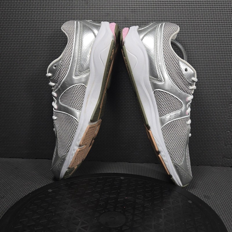 New Balance Shoes Womens Size 12 Silver Pink Walking Athletic Sneakers WW666KM gallery