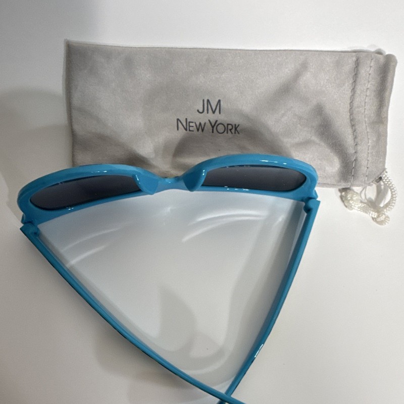 JM New York Women’s Cat Eye Sunglasses Blue Animal Print Frame Black Tinted Lens gallery
