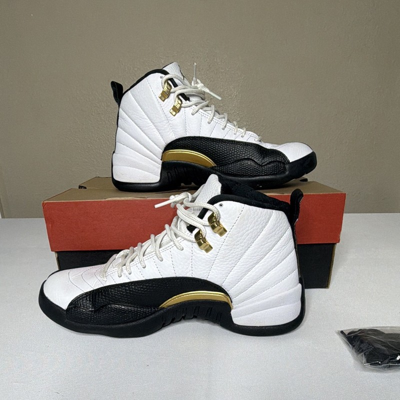 Air Jordan 12 - Royalty Taxi - Size 8 Men gallery