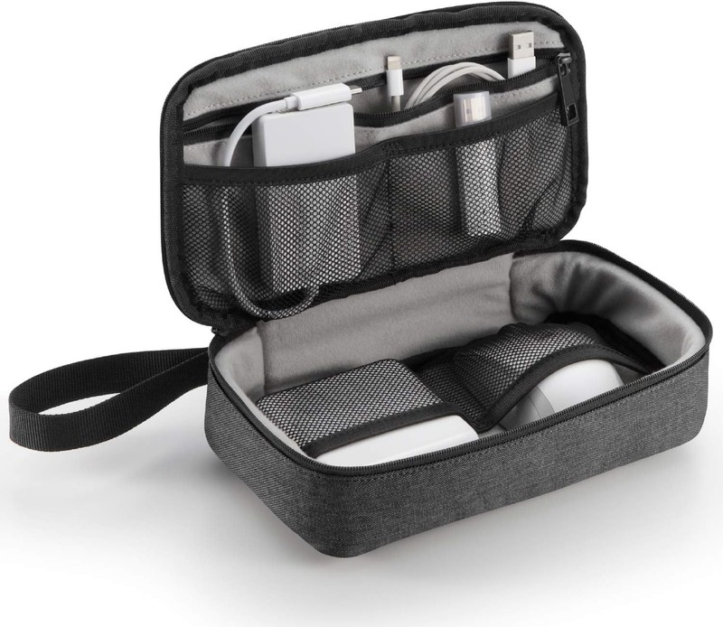 Travel pouch black BMA-F01XBK