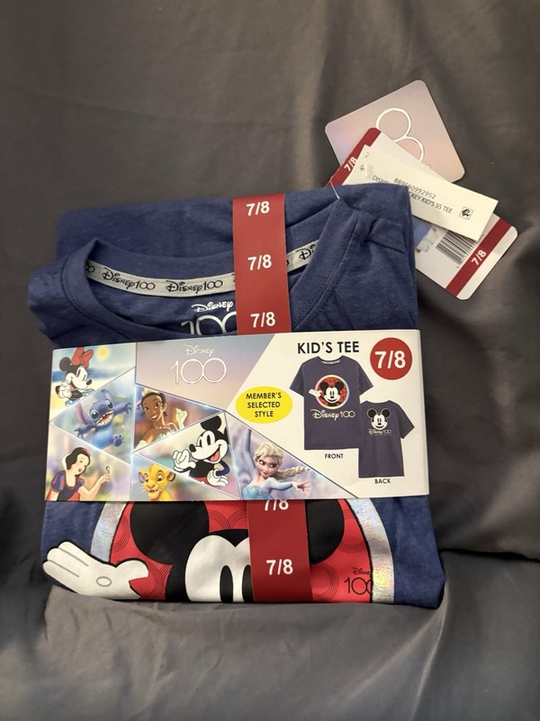 NWT Kids Size 7/8 Disney 100 Graphic Tee Blue SKU TR43 Short Sleeved