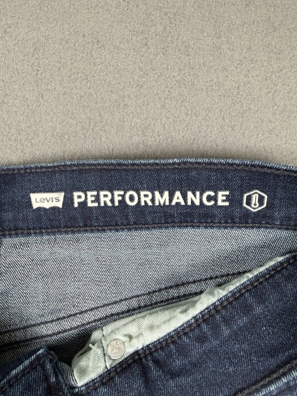 NWT Levi's 502 Regular Taper Performance Jeans 34x30 Thermadapt Blue Denim #0010 gallery
