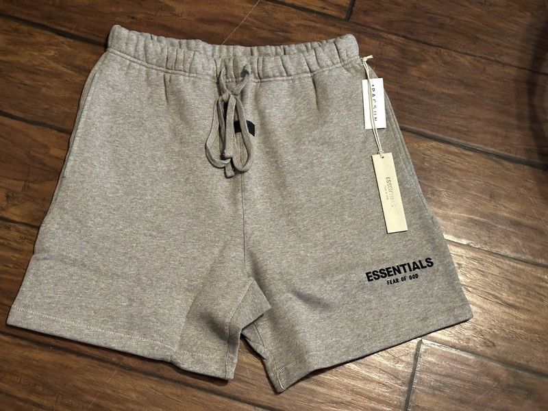 Fear of God Essentials Men’s Gray Fleece Drawstring Shorts M 6″ Inseam 32″