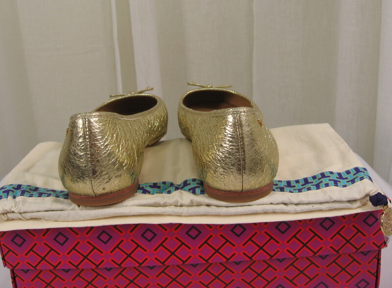 NIB TORY BURCH Laila 2 Bow Driver Ballet Flat US 8.5 Spark Gold Crinkle Leather gallery