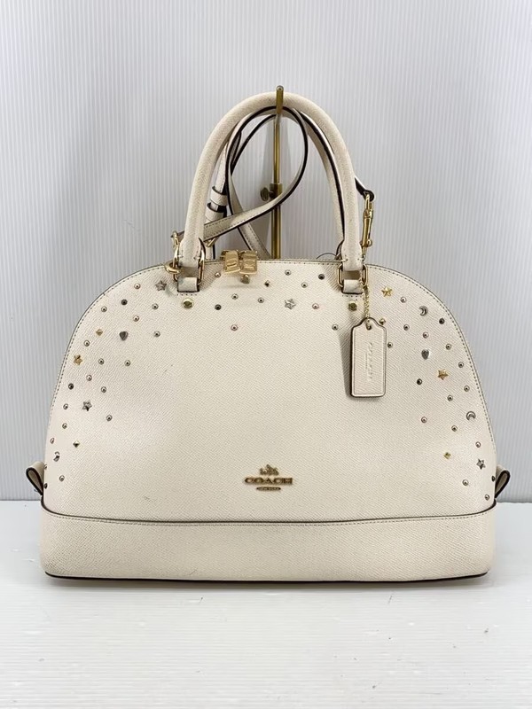 COACH shoulder bag/handbag leather CRM f22300 with studs
