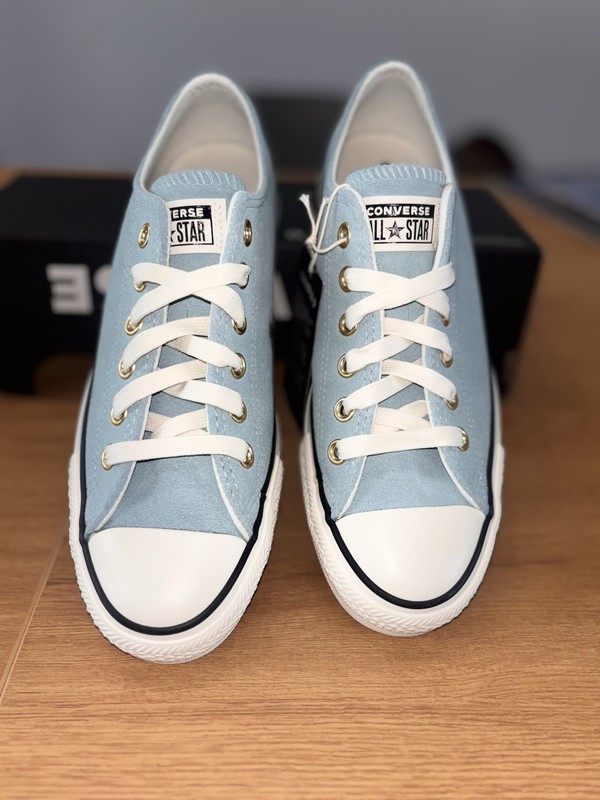 Converse Chuck Taylor All Star Low Top Vernal Pool Lace-Up Leather size 6M / 8W
