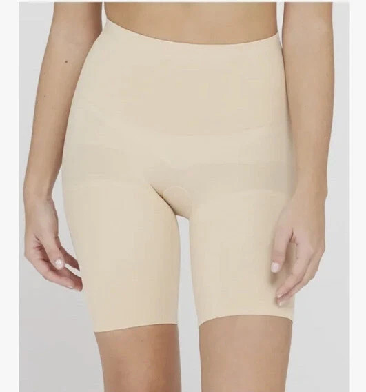 ASSETS by SPANX Women’s Size L Remarkable Results High-Waisted Shaping Shorts
