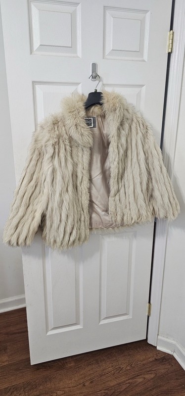 SAGA FOX Women’s M Short Beige Jacket Hook & Eye Collared Lined Long Sleeve gallery