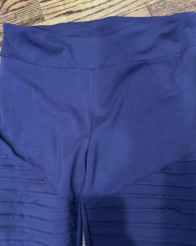Lot Of 2 NWT LuLaRoe Luxe Moto Leggings Size 3XL (24-26) Green And Navy Blue gallery