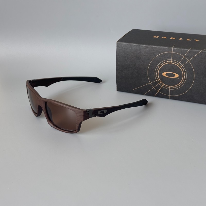 Oakley Jupiter Squared Polarized Sunglasses OO9135 Woodgrain/Brown Iridium