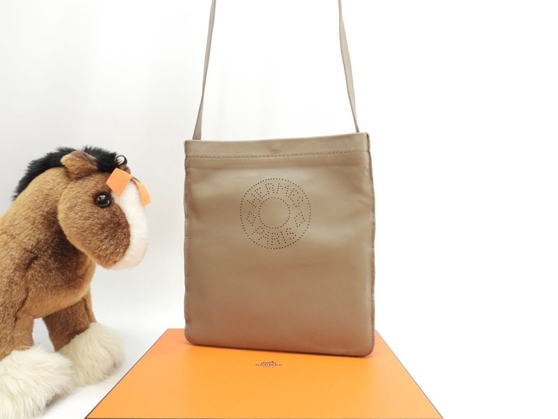 Hermes Clou de Selle Etoupe Agneau Milo Pochette Crossbody Shoulder Bag japan