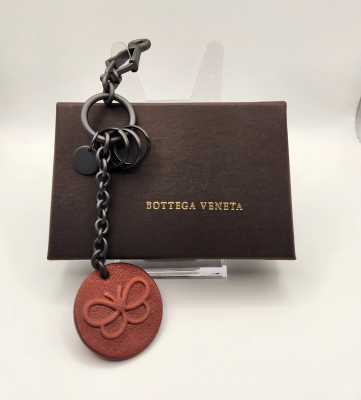 Bottega Veneta Leather & Metal Key Chain Carabiner Logo Charm Gray With Box