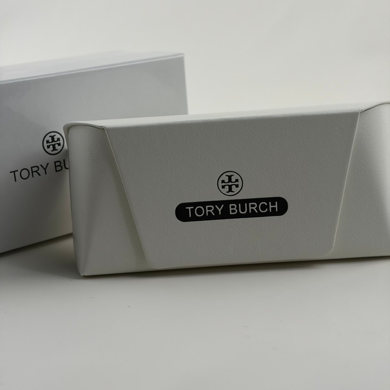 New In Box - Tory Burch Oversized Geometric Sunglasses Black Retro Square 52mm gallery