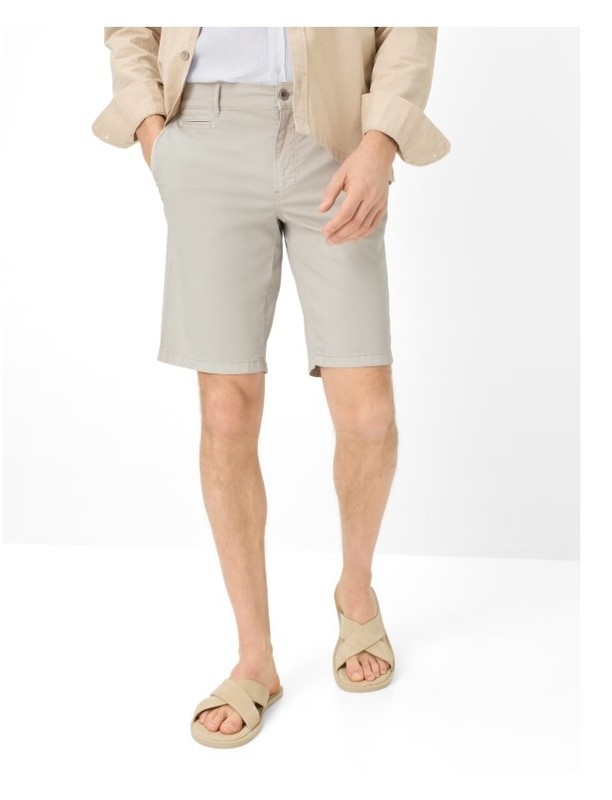 Style BARI-FLEX: BERMUDA IN A COTTON BLEND-Summery, lightweight, and smart.