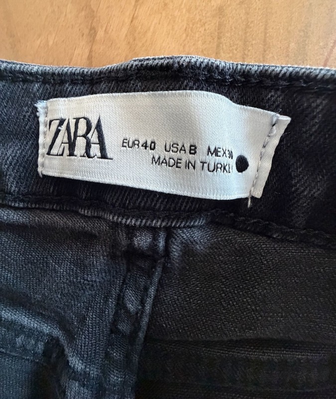 Zara Signature Denim Black Distressed Raw Hem Skinny Jeans Size 8 gallery