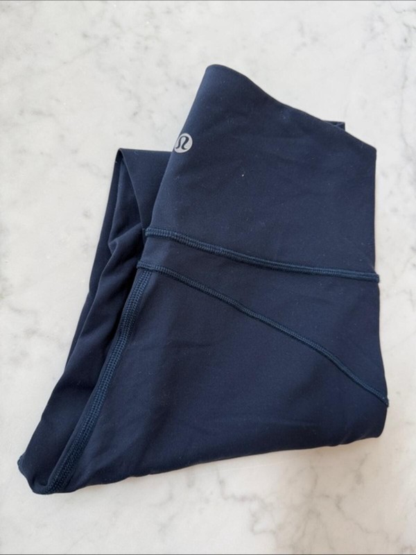 Lululemon In Movement Tight 25 Everlux True Navy Leggings Size 4
