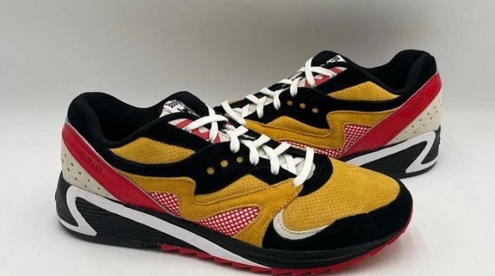 Saucony x Bodega Grid 8000 Classifieds 2017 Rare Yellow/Black S70379-1
