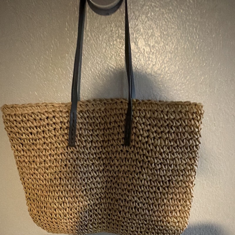 Beige Woven Tote Bag Black Double Handles Zip Closure Lined Inner Pockets Beach
