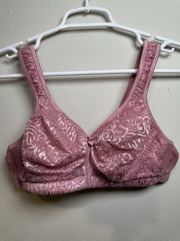 Breezies Bra 38C Pink Lace Adjustable Straps Wirefree Full Coverage A260367