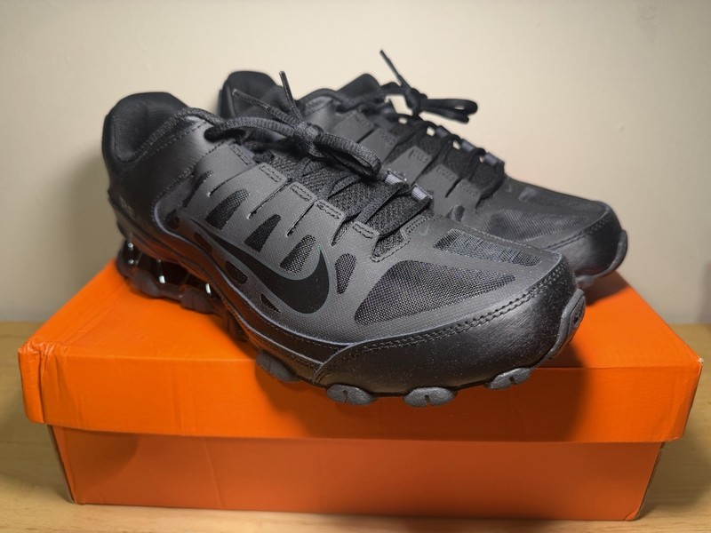 Nike Reax 8 TR Mesh Men’s Workout Shoes 621716-008 – Men’s Size 11.5 – Black
