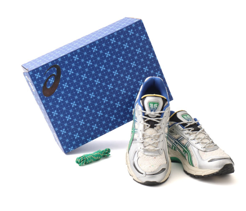 ASICS Gel-Kayano 12.1 CARNIVAL Hidden Layers of Phra 1203A916-100 Men's Size New gallery