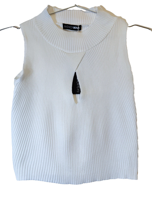 Sz Small ❤️ Fashion Nova White Ribbed Crop Women’s Cut Out Top
