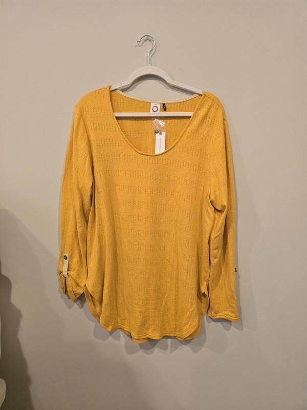 Anthropologie Akemi + Kin Yellow Knit Scoop Neck Long Sleeve Shirt L