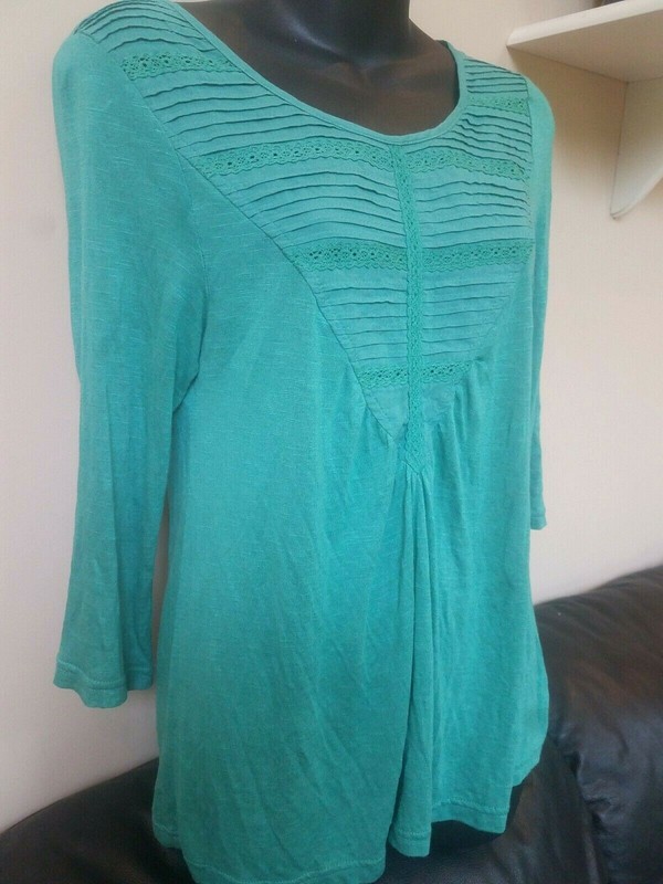 Women's Blouse Shirt Pleated & Lace Accents Size XS gallery