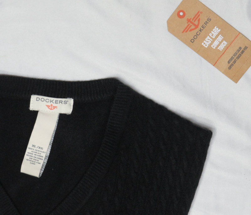 LEVIS DOCKERS MENS XL BLACK SWEATER VEST 100% ACRYLIC KNIT 81086TP $50 NWT NEW