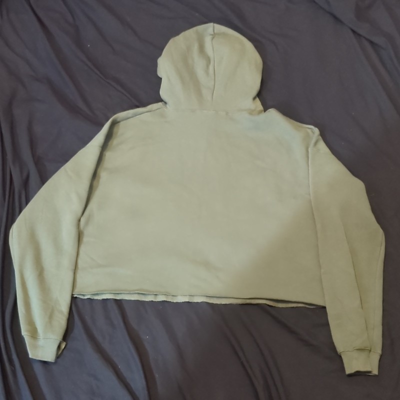 Novel One Ingenious Tech Green Fleece Cropped Hoodie 2XL Cross Praying Hands gallery