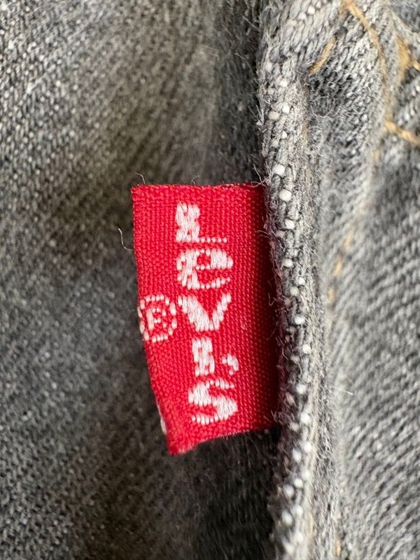 RARE Vintage 1992 Levi's 501-0658 Yarn-Dyed Gray Jeans Made in USA W30 L34 552 gallery