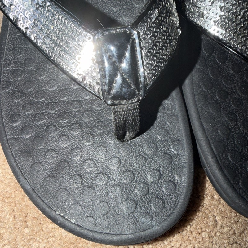 Vionic Women’s Tide II Toe Post Sandal Glossy Black Flip Flop Size 7 gallery
