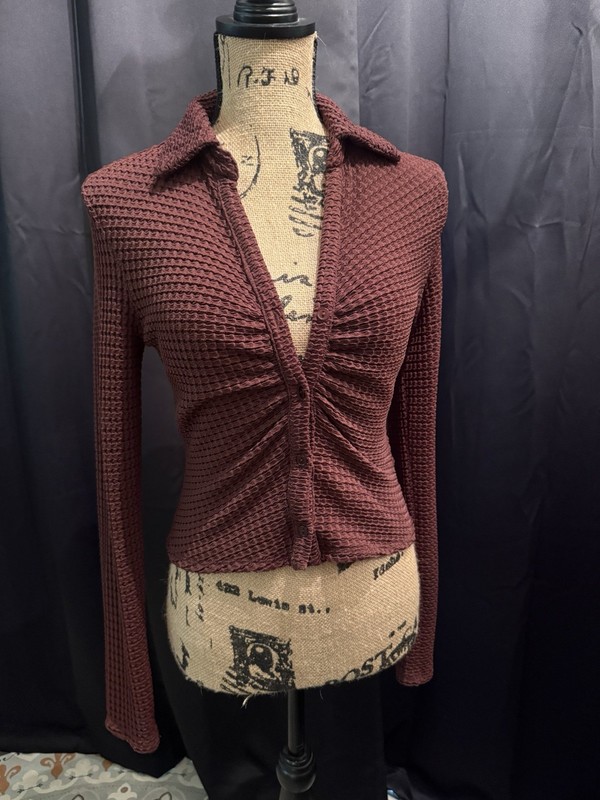 ASTR the Label Women’s Brown Solid Knit Collared Button Front Stretch Blouse M