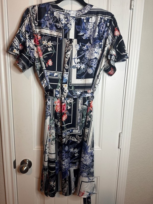 Tahari Floral Scarf Print Short Sleeve Tie-Waist Midi Dress gallery