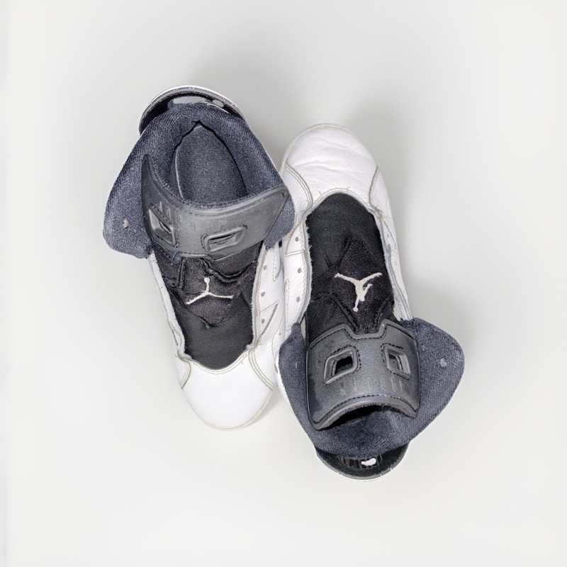 Air jordon 6 retro reverse Oreo (used) gallery