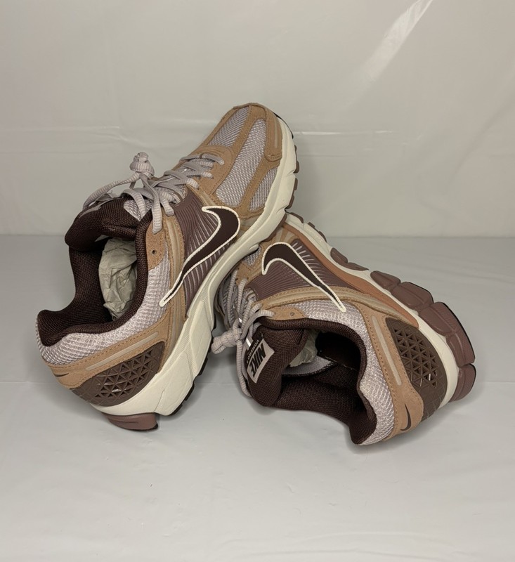 Nike Zoom Vomero 5 Men’s Size 11 Dusted Clay Brown Sail HF1553-200